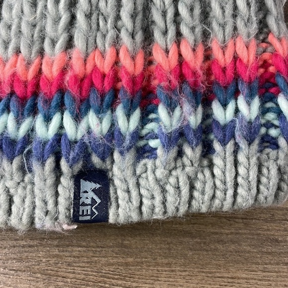 REI Youth Knit Fleece Lined Beanie with PomPom, Winter Hat, Girls size 7-14 - Picture 3 of 8